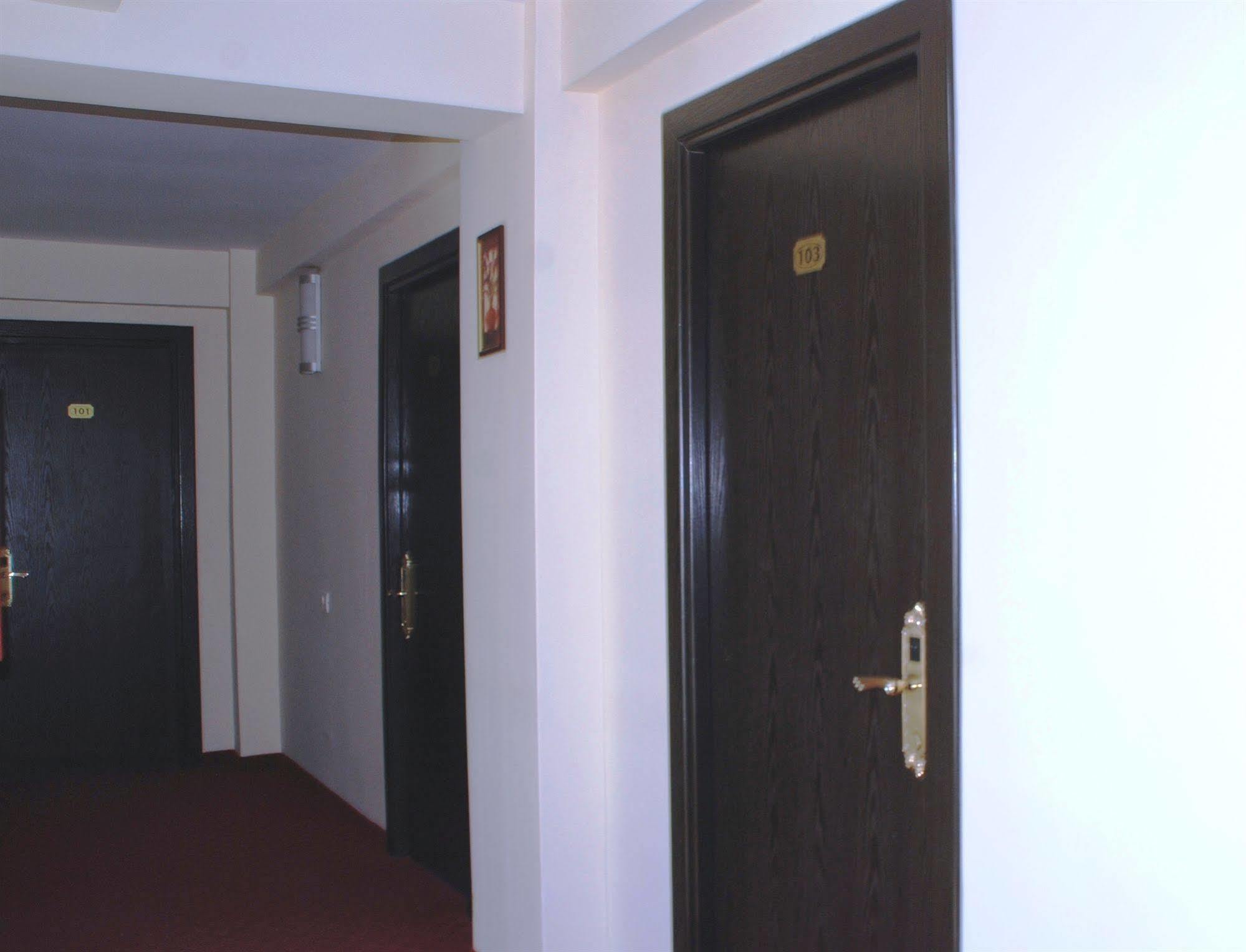 Hotel Ancor 부쿠레슈티 외부 사진